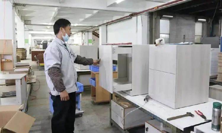 2020外贸行业盘点：家居业成最大爆单王