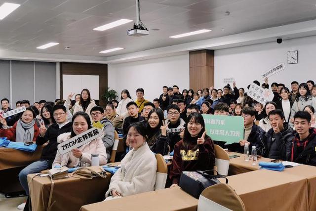 志邦家居给就地过年外地员工每人发2000元