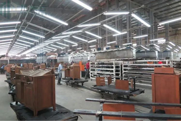 越南供应链“破损”严重 东南亚最大家具代工厂受冲击全线停工