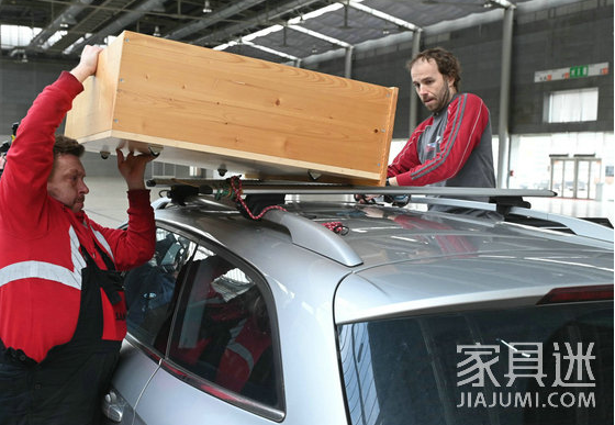 捷克开设“家具银行”免费送家具 帮助乌克兰难民！