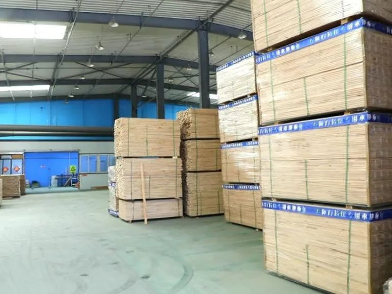 抚顺木业产业加快生产进度 战“疫”生产两不误