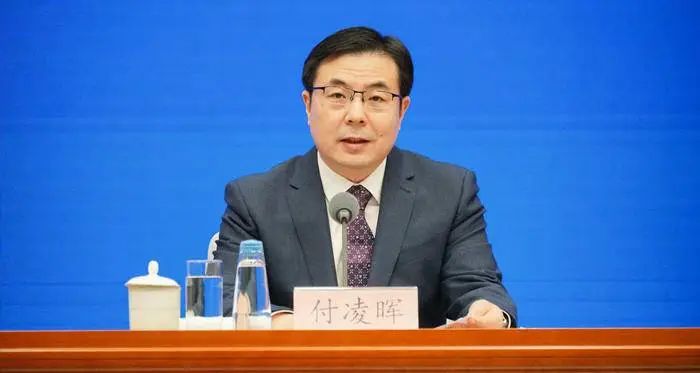 2022年4月家具类零售额为111亿 同比下降14%