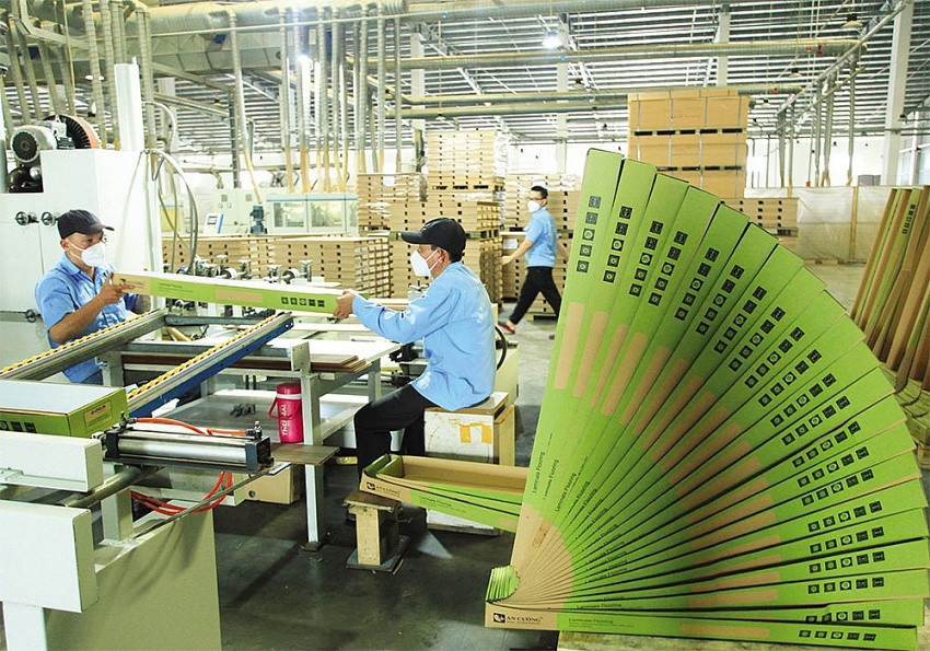 越南家具工厂订单锐减 大规模停产裁员！