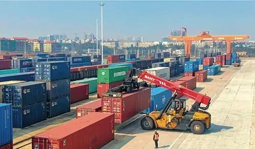南康家具商：国内市场竞争激烈 企业跨境寻找新增长点