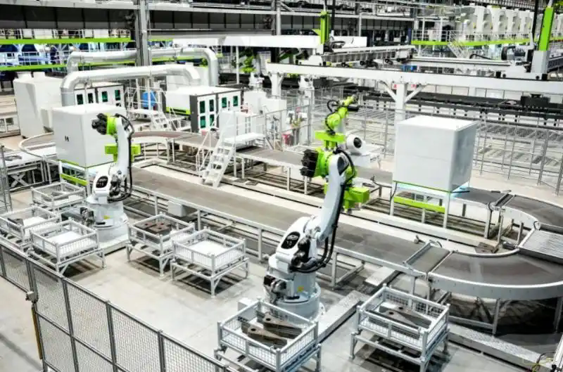 从“样板”到“标杆”:中联重科以共享智造迈向世界级智能制造 从“样板”到“标杆”:中联重科以共享智造迈向世界级智能制造