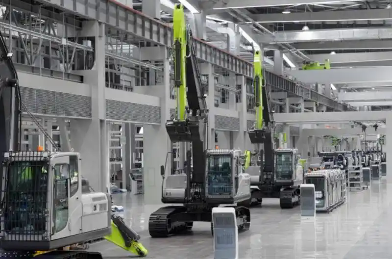 从“样板”到“标杆”:中联重科以共享智造迈向世界级智能制造 从“样板”到“标杆”:中联重科以共享智造迈向世界级智能制造