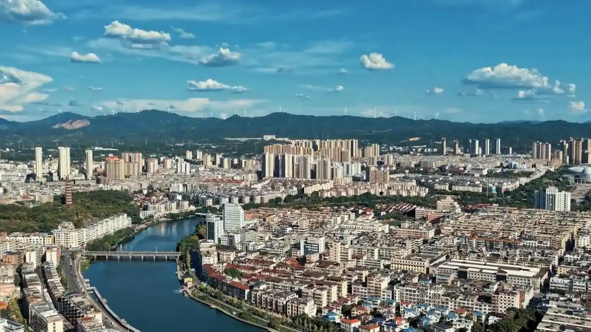 南康家具的绿色逆袭路:“油”味散去清风来 南康家具的绿色逆袭路:“油”味散去清风来