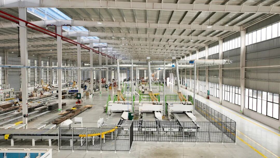 2025年覃塘区人造板产量突破1500万立方米 占广西五分之一产量！