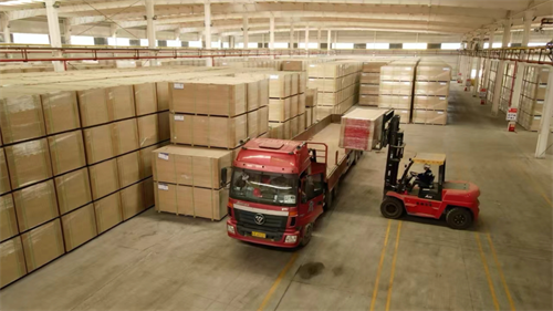 关税压力下,越南木材转向欧洲寻新增长 关税压力下,越南木材转向欧洲寻新增长