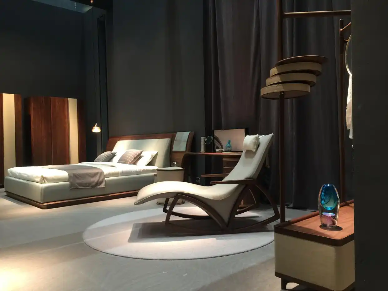 从家具工厂到米兰前沿：嘉业（海安）家具的“融合”之路