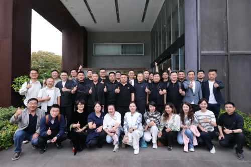 华住集团企业家研修班走进雅风，破解二代接班的转型密码