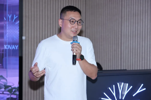 （雅风总经理谢总）